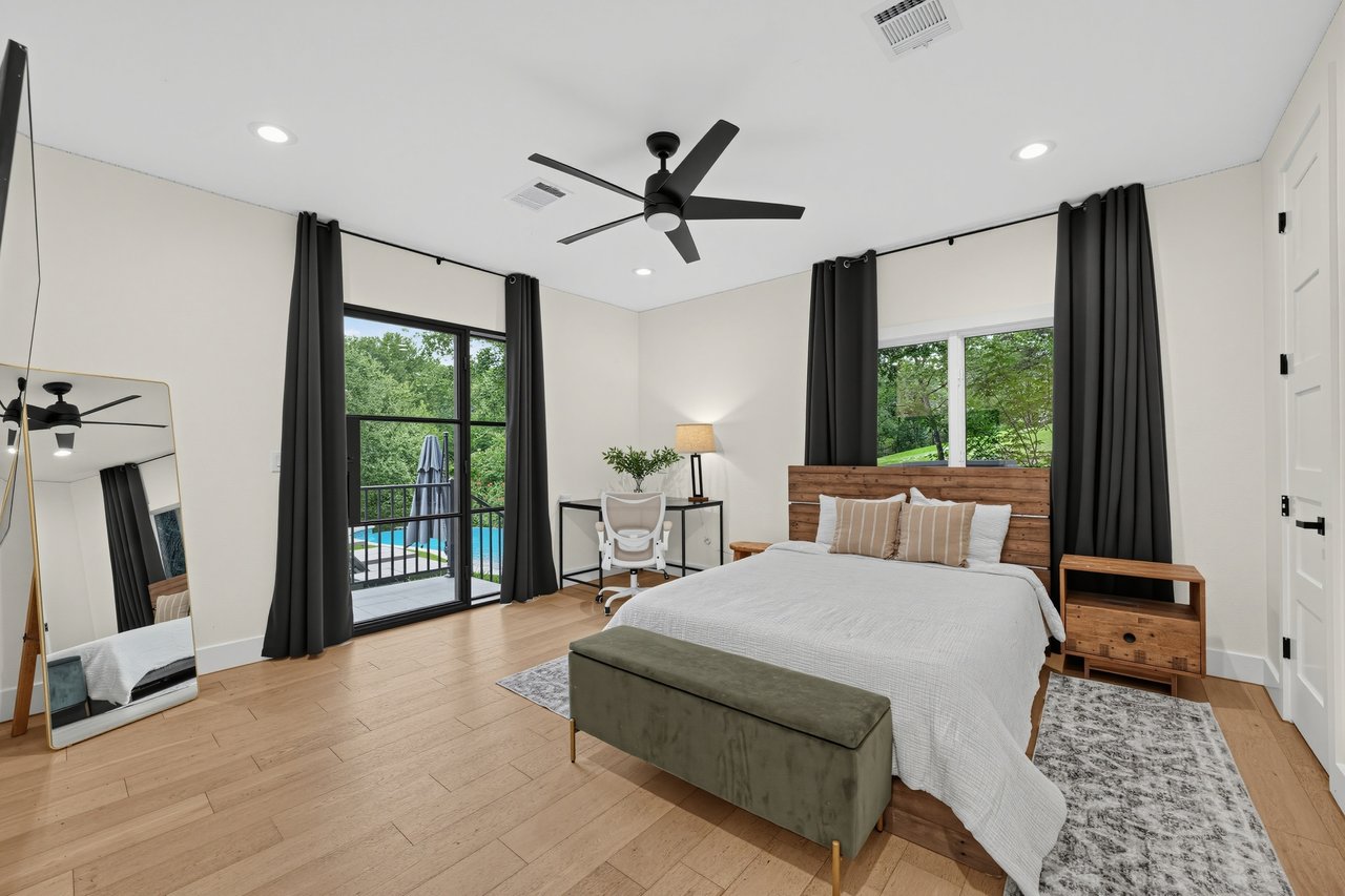 THE CANOPY 3.3 private acres in the heart of West Lake Hills.