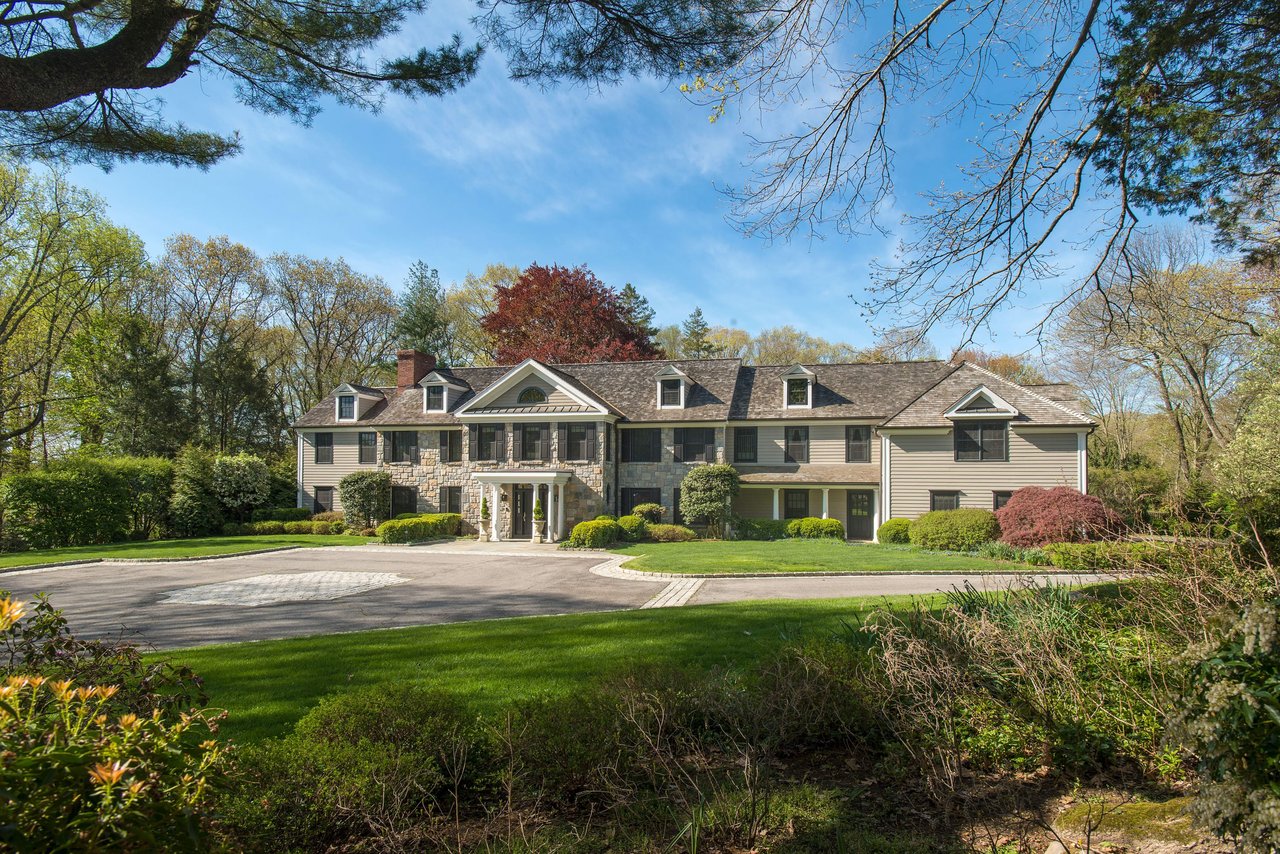 326 Round Hill Rd. Greenwich CT