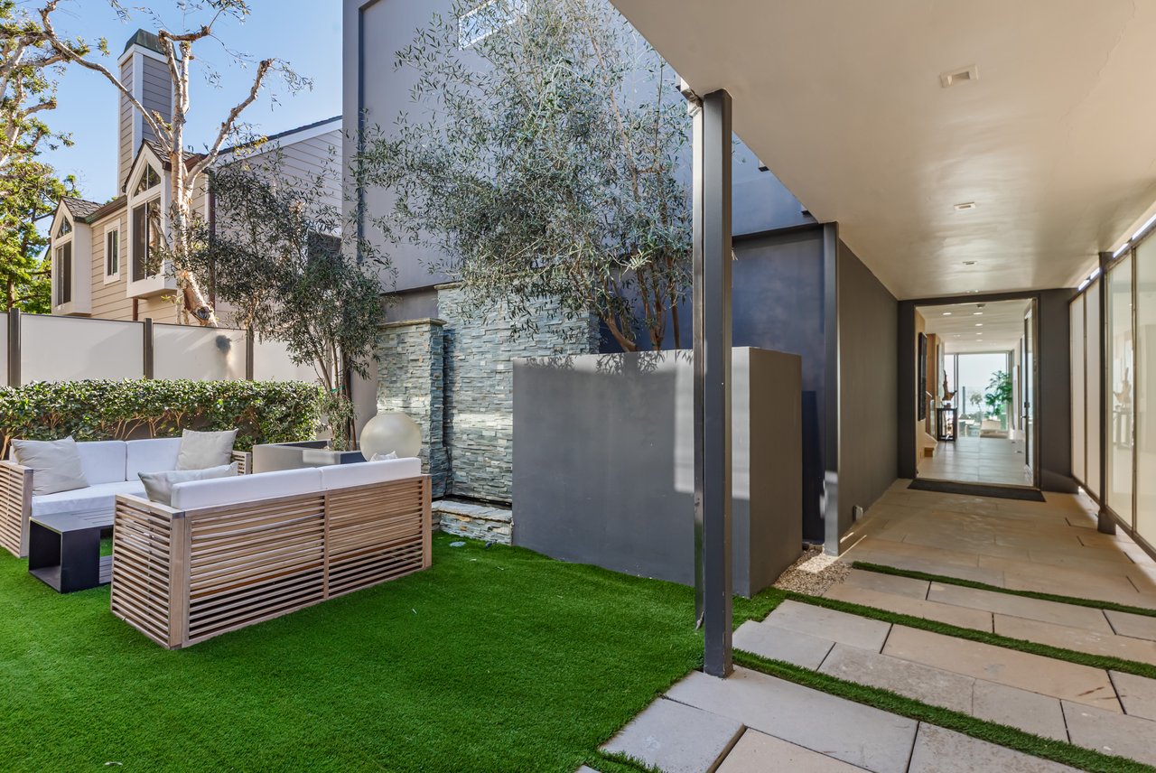 31220 Broad Beach Rd, Malibu