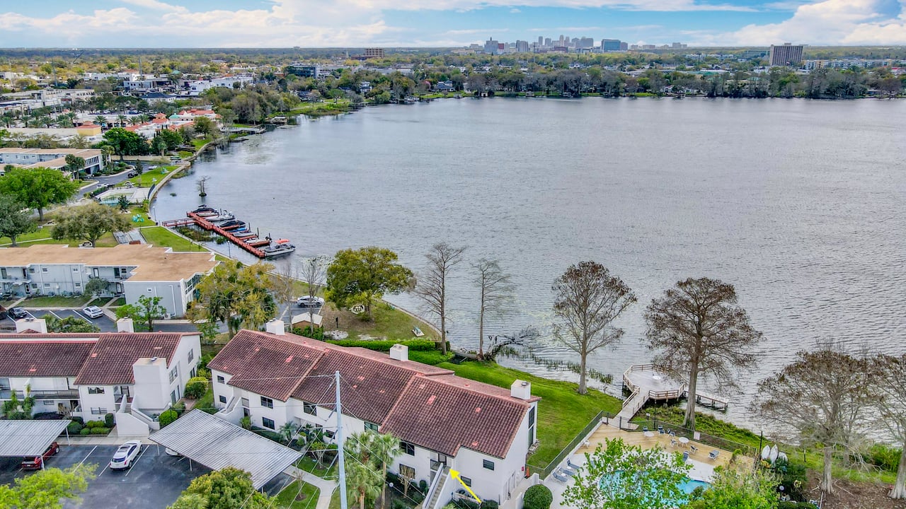 Luxury Lakefront Winter Park Condominium for Lease