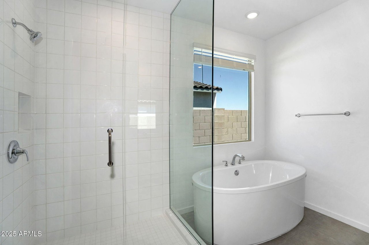 4811 W HUNTER Trail