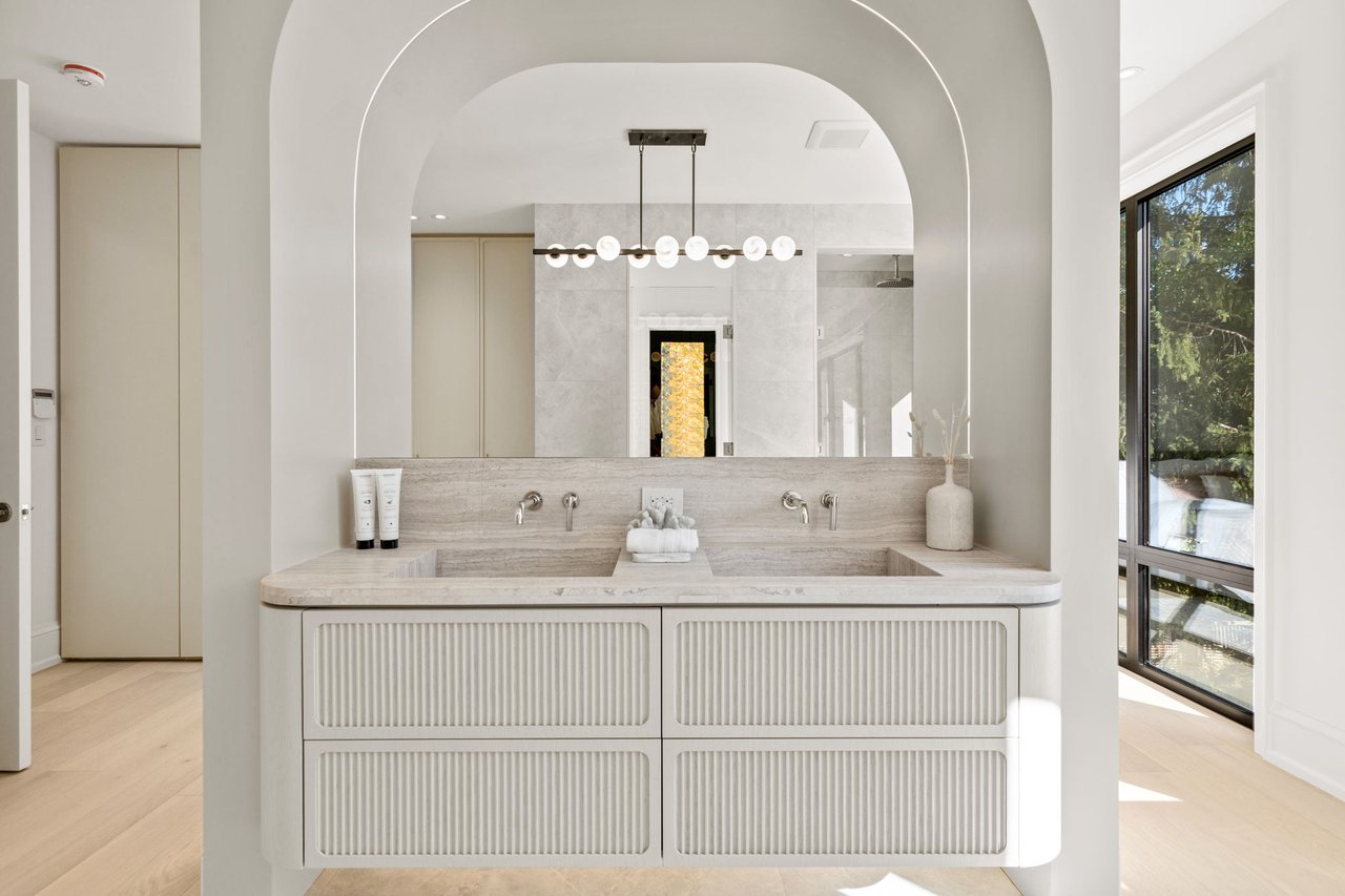 Incredible Achievement In Modern Luxury