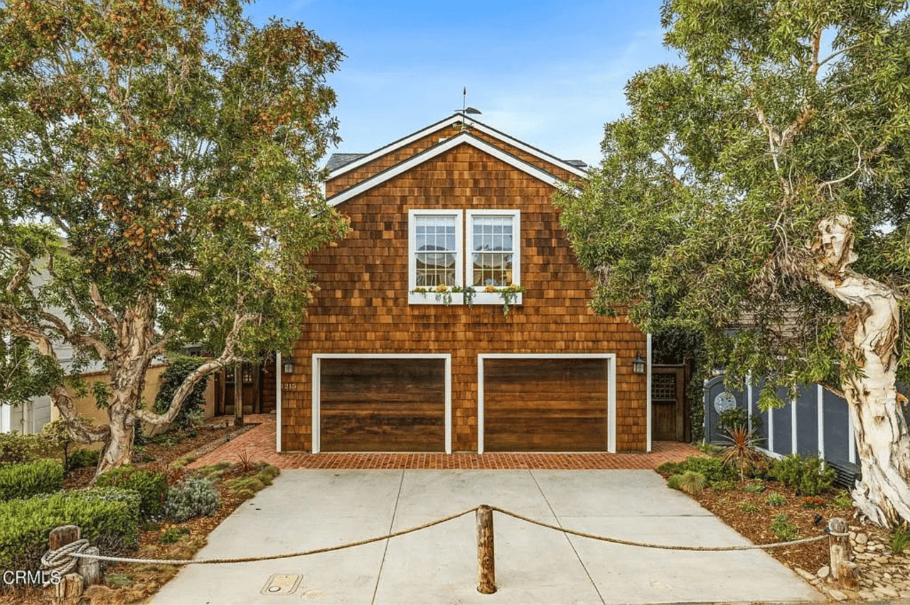 1215 Brunswick Lane