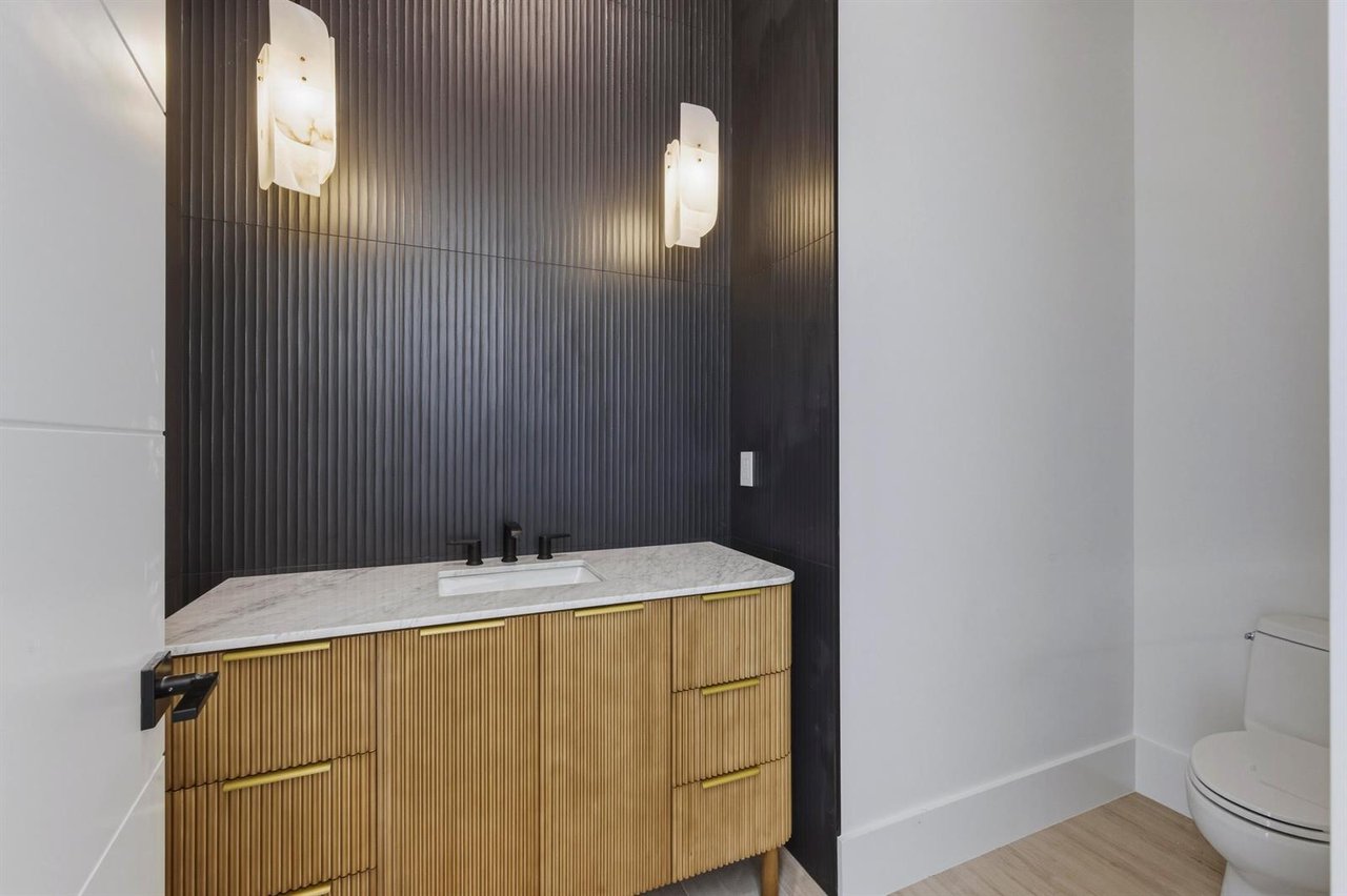 5770 Dixie Belle Road