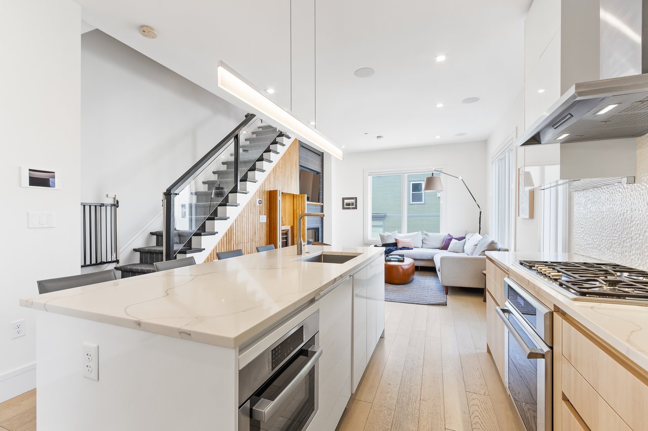 502 E 3rd St # 1, Boston - Luxury Townhome