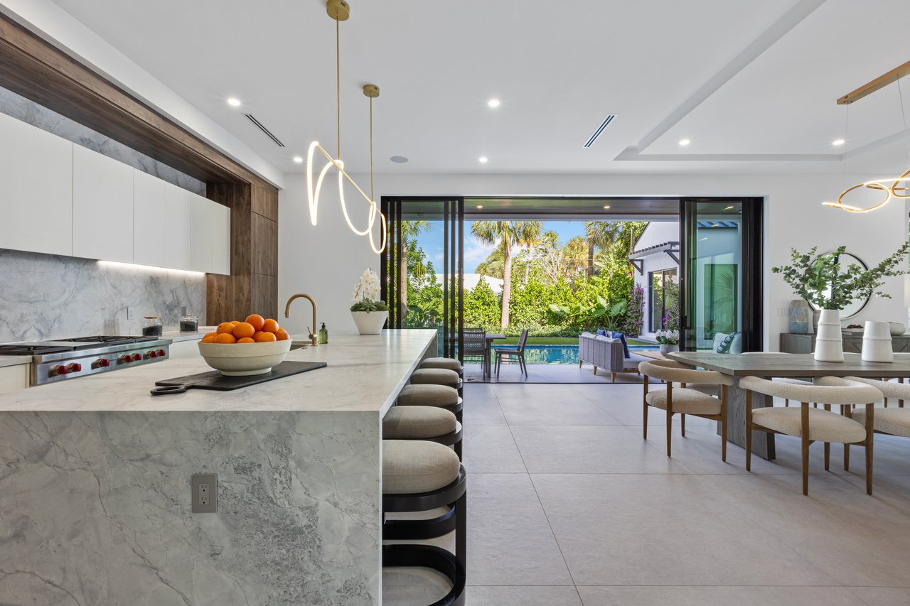 Murray Rd in Soso With Beautiful Water & Island Views