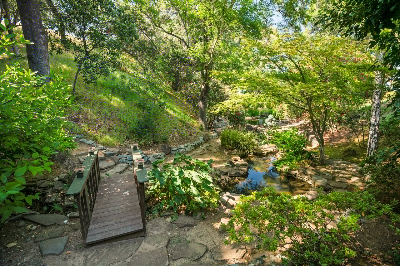 12359 Farr Ranch RD