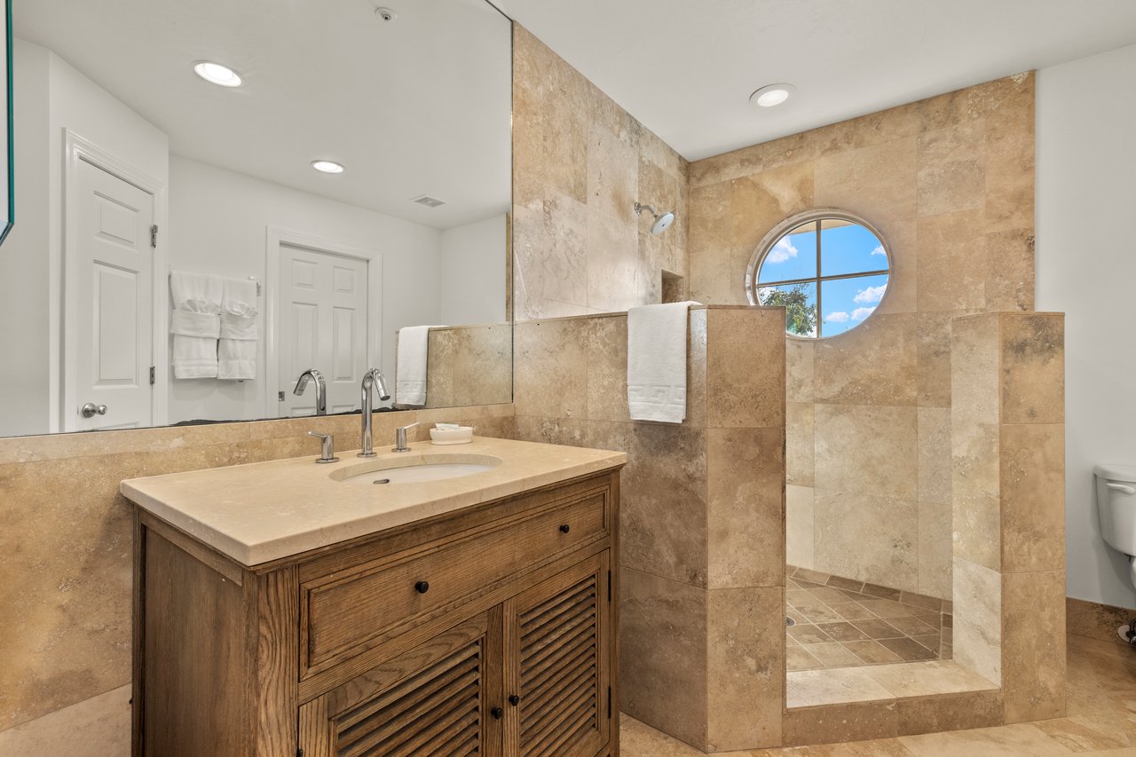 16205 Captiva DR