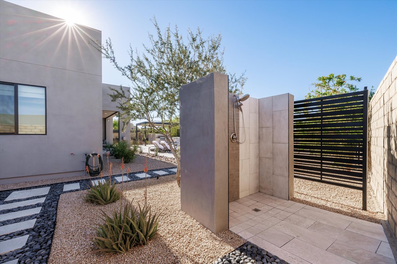 13114 E JUAN TABO Road