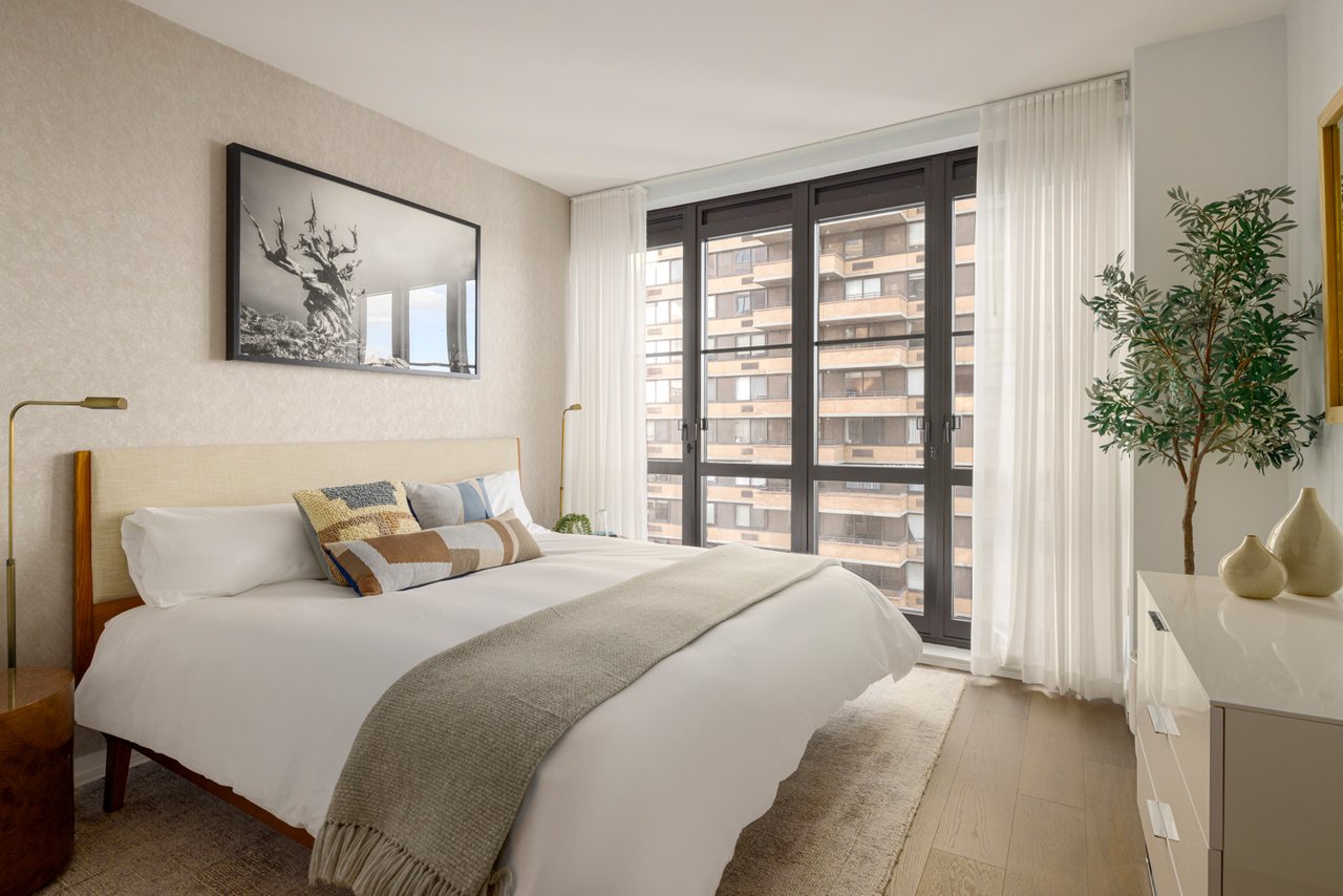 250 West 96th #11B