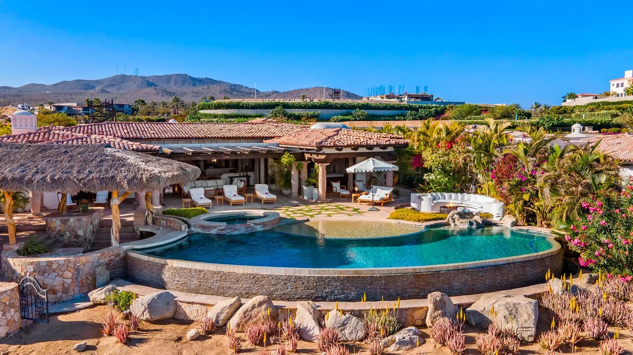 Four Seasons Cabo vs Palmilla luxury community comparison in Los Cabos with premium homes and exclusive lifestyle appeal