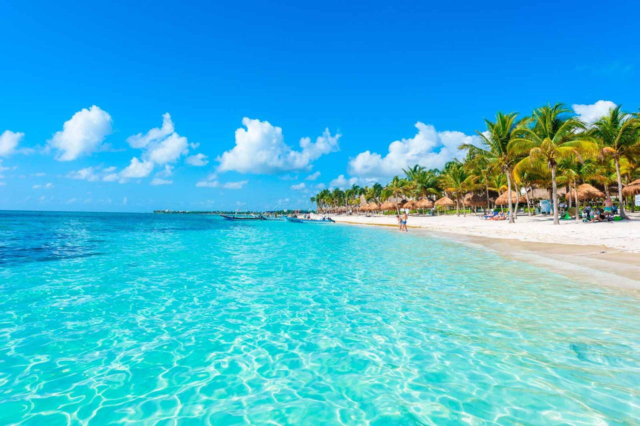 Why More people Are Moving to the Riviera Maya 