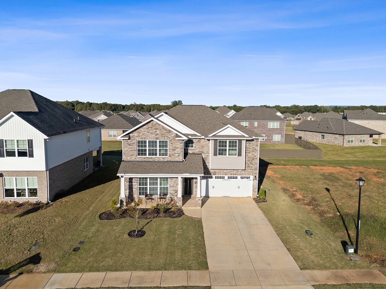 Modern Luxury Meets Spacious Comfort – 5BR/3BA Home