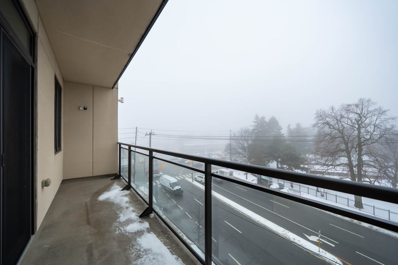 424-3560 St Clair Ave E