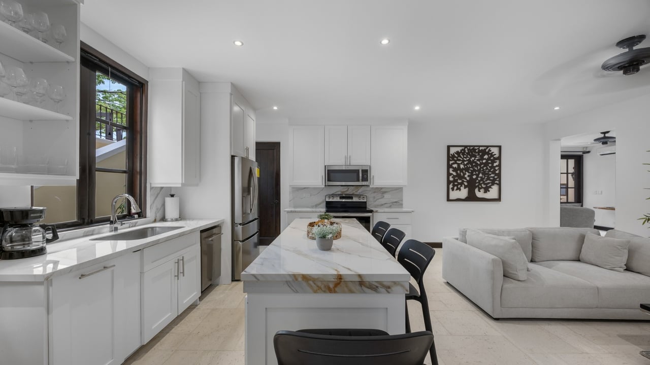La Antigua Unit 16 - Home Steps From the Beach