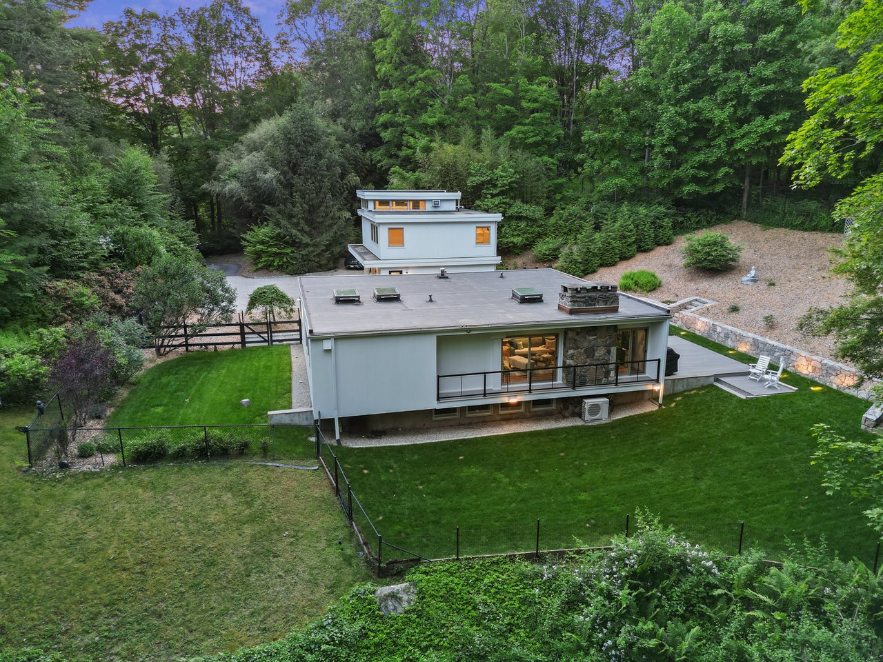 99 High Ridge Road