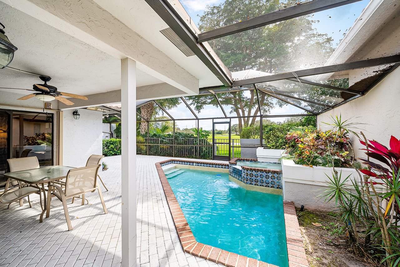 5068 Via De Amalfi Drive