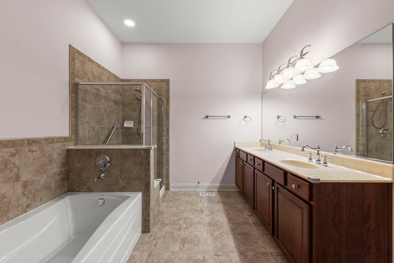 1197 Stonebriar Ct