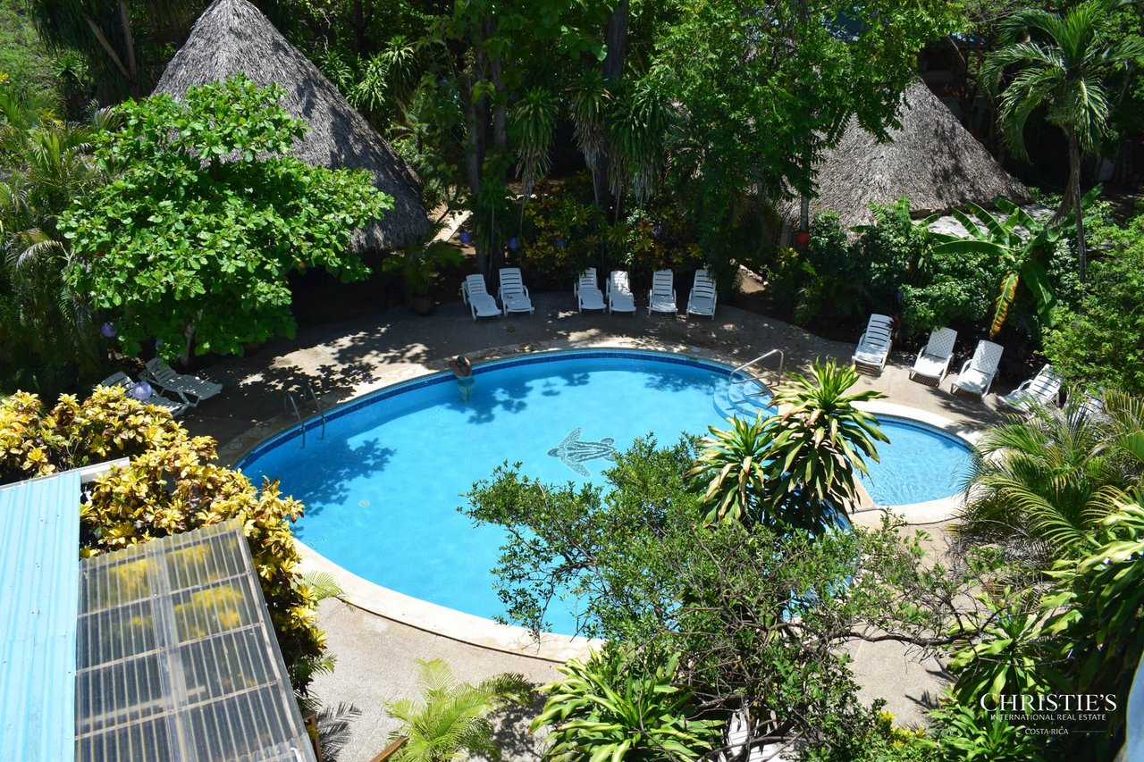 Hotel Las Tortugas - Legendary Beachfront Boutique Hotel 