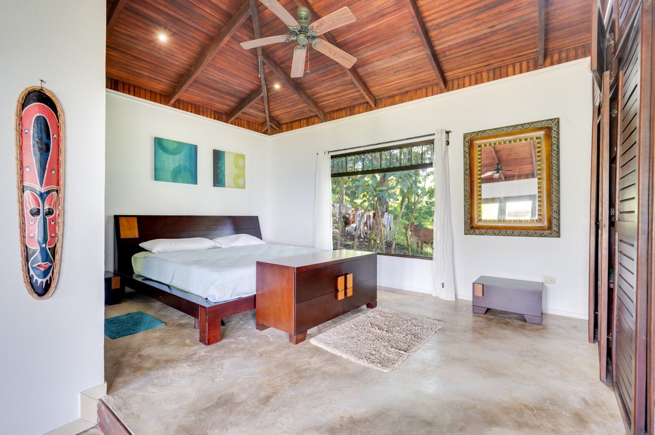 Casa Blanca | Multi-Villa Estate with Lake Views - Nuevo Arenal