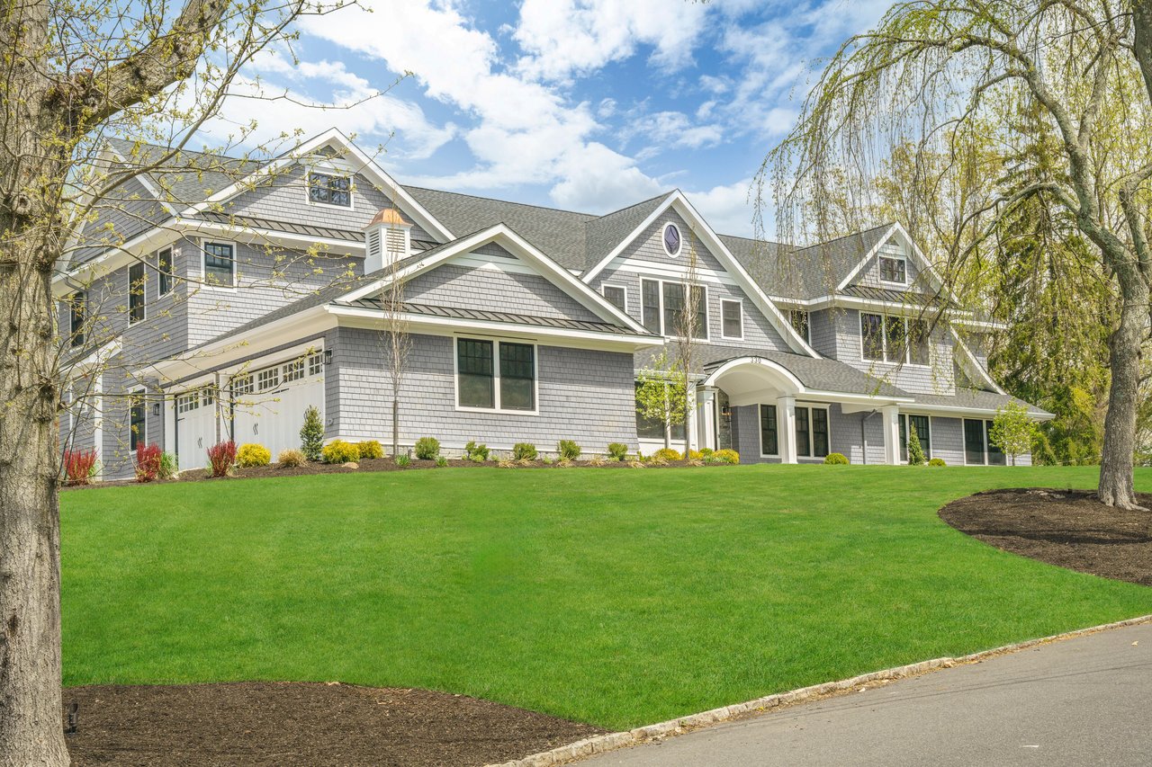330 HARTSHORN DRIVE