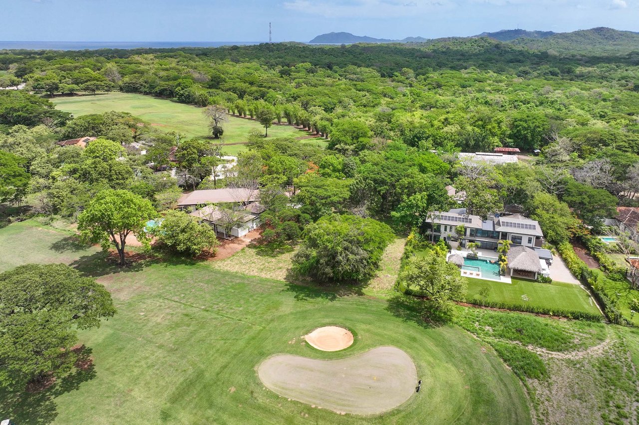 Rare Golf Front Estate Parcel | No HOA | 5,000m² in Hacienda Pinilla