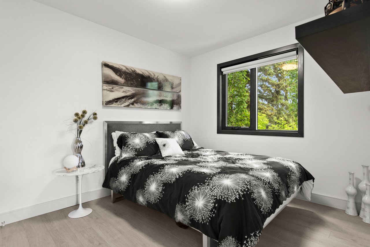 408 13 Street NW Unit: 3