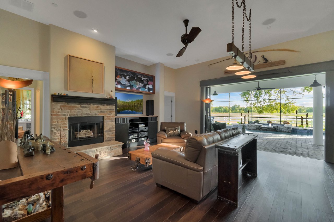 10929 Arrowtree Boulevard