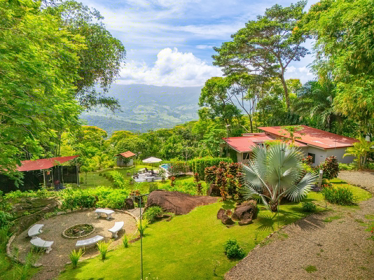 Sueños de Mariposa – A Boutique Paradise in the Hills of Lagunas.  Stunning Views!