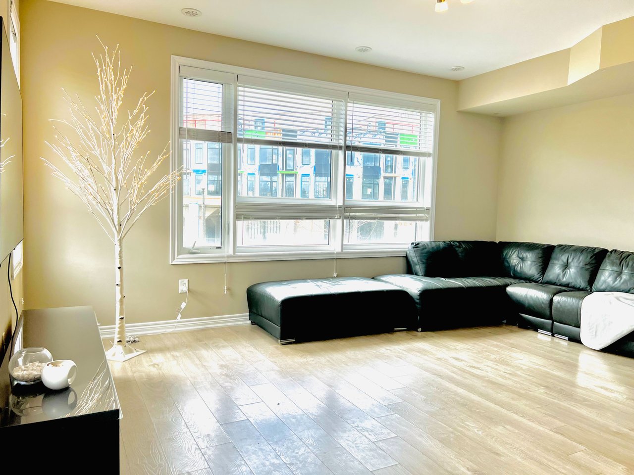 1 Esplanade Lane 36