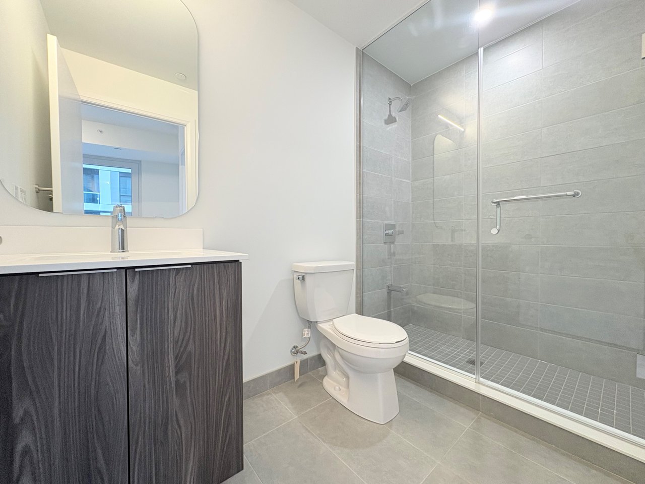 15 Richardson Street, Toronto Unit: 308