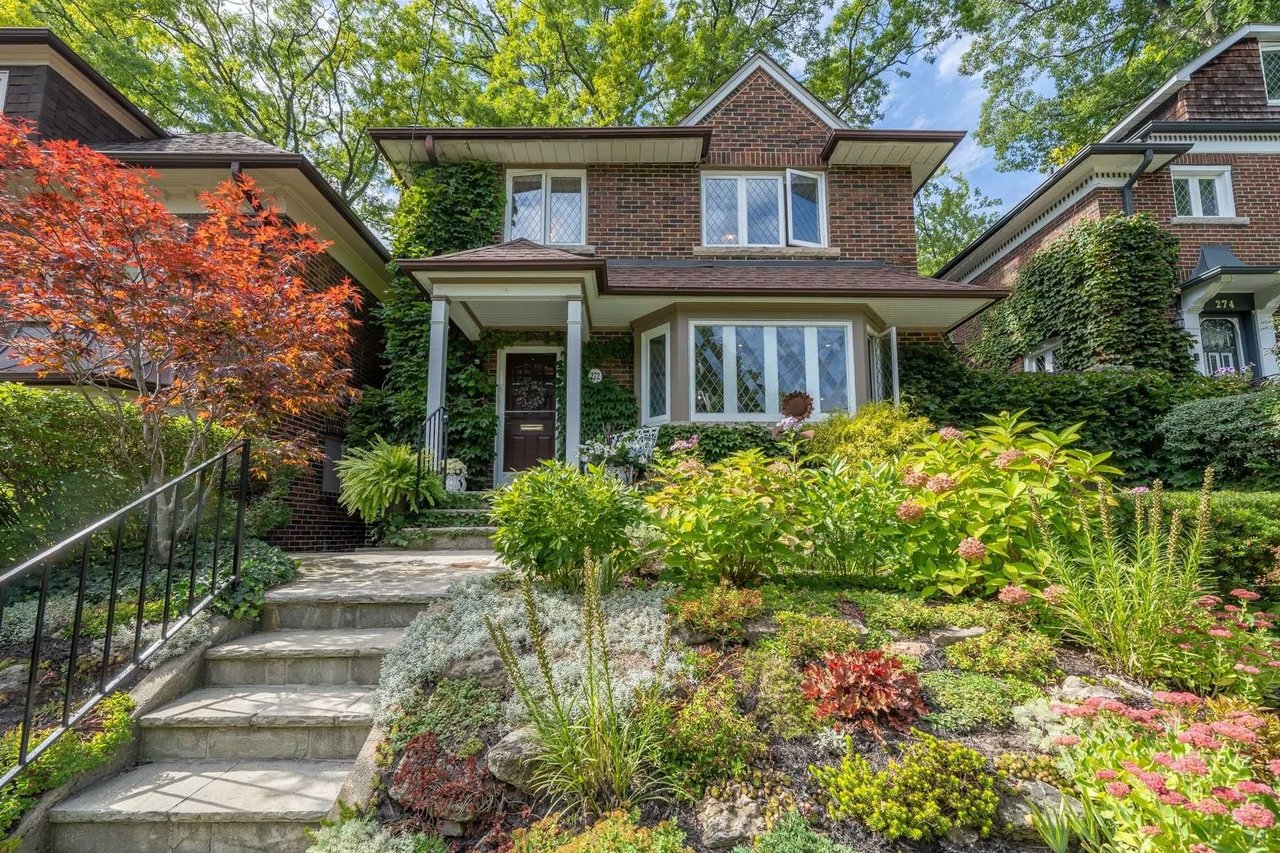 272 Glen Manor Dr W