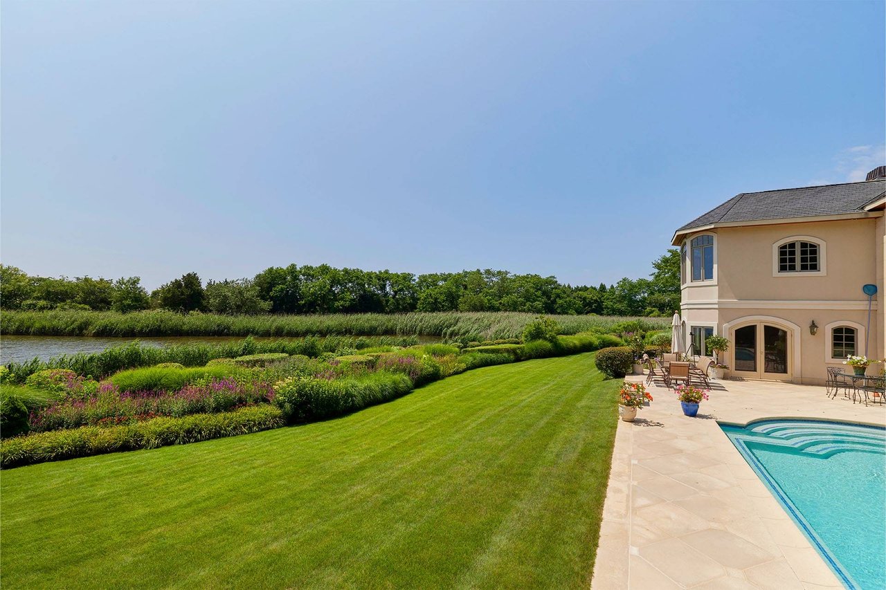 Ondine — An Extraordinary Mecox Bay Estate