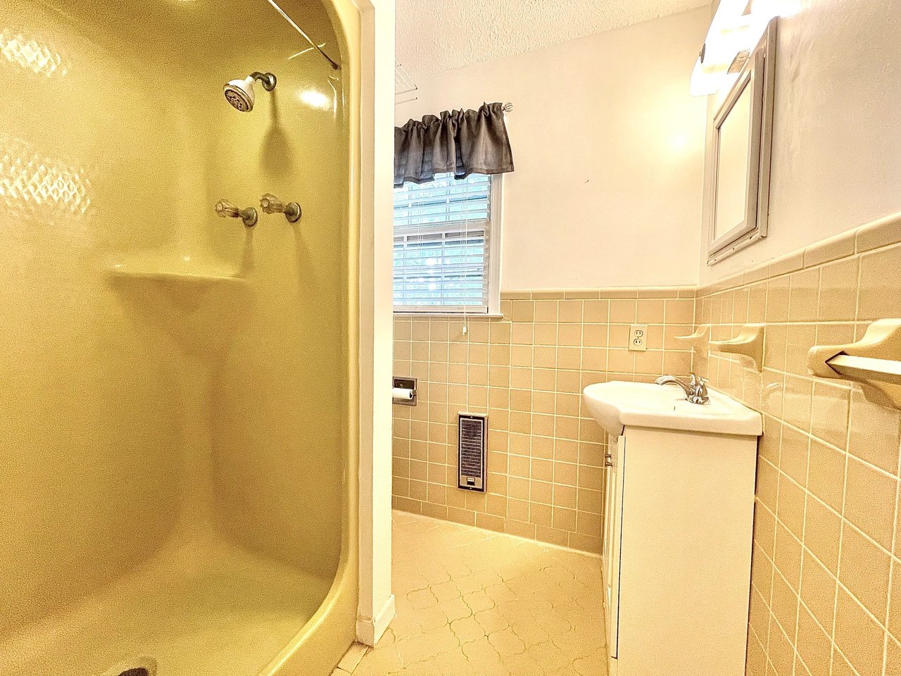 SOLD- Discover Your Dream Home in Lakewood Heights, 318 Hillandale Road, Liberty, SC