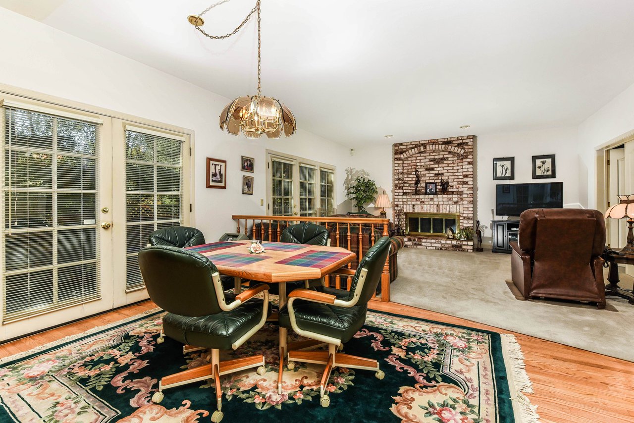 Fantastic Opportunity to buy in Alamo!