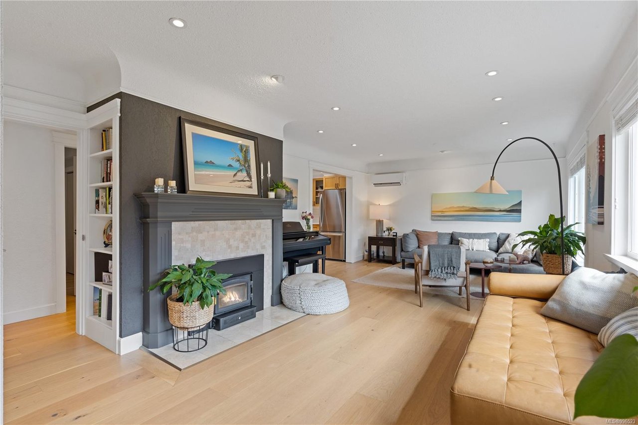 1228 Pearce Cres