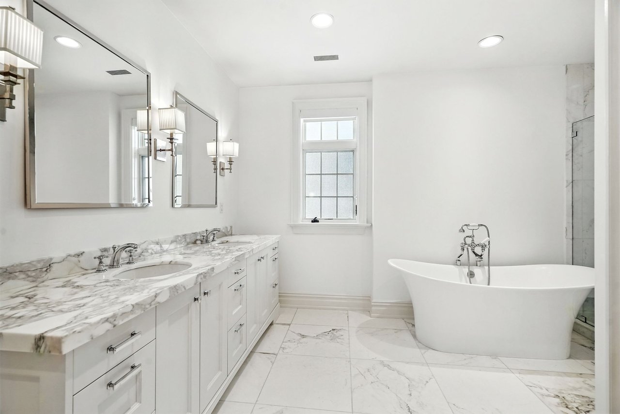 2 Weaver Street, Unit 9