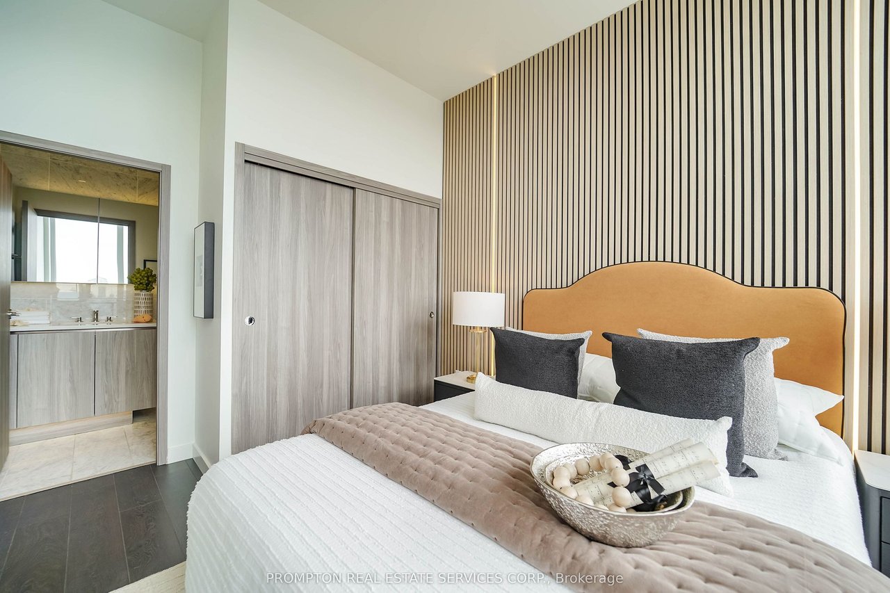 SEASONS CONDOS PENTHOUSE 