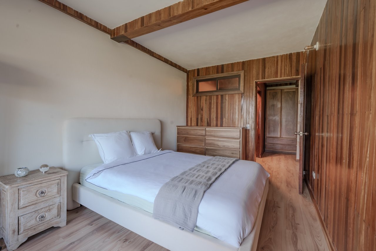 Eco Luxury Estate in Monteverde with Panoramic Gulf Views & Flat Land