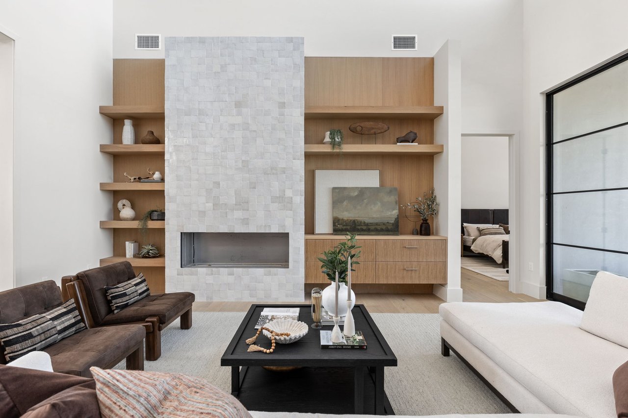 Forest Hills Residence