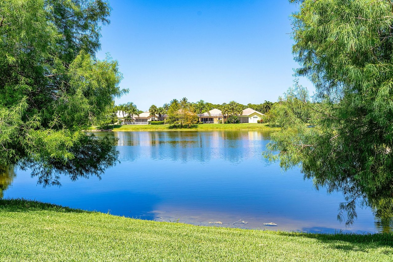 Magnolia Bay