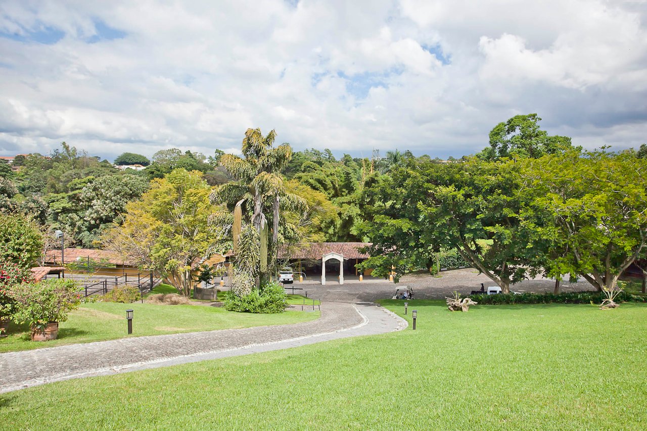 Colonial Equestrian Golf Estate, Heredia