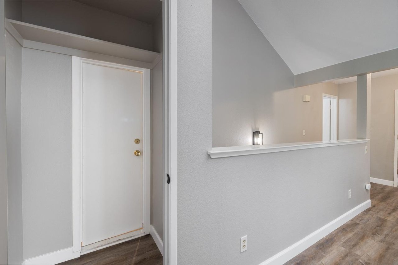 50850 Smoke Tree Trl, 