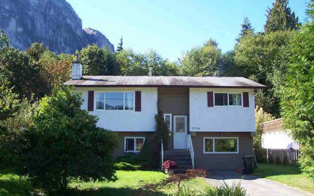 37928 Magnolia Cres