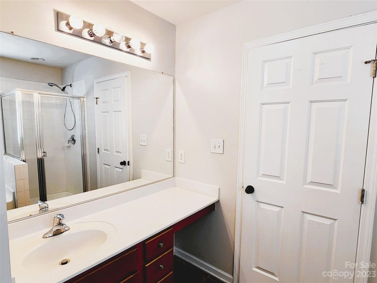 129 Beverly Chase Ln