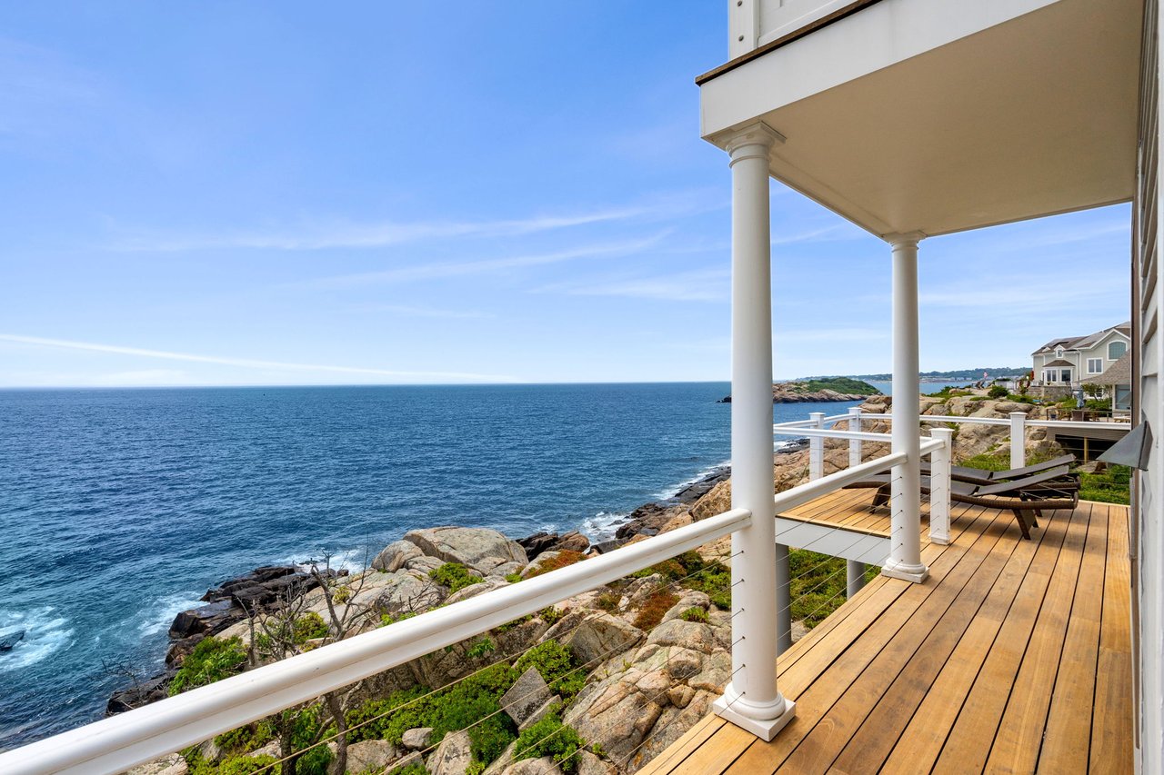 6 Naomi | Gloucester