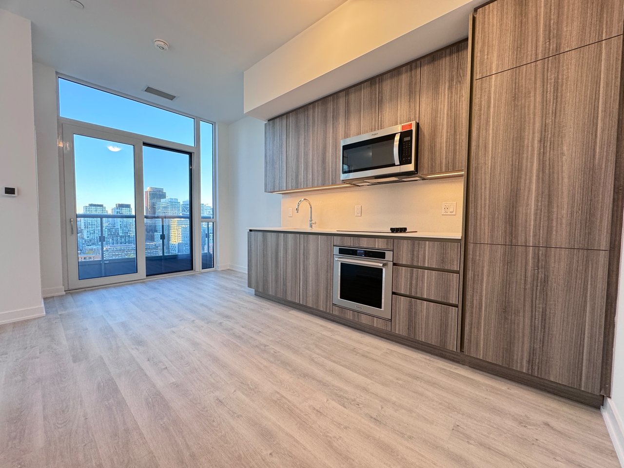 15 Richardson Street 2003, Toronto C08 Unit: 2003