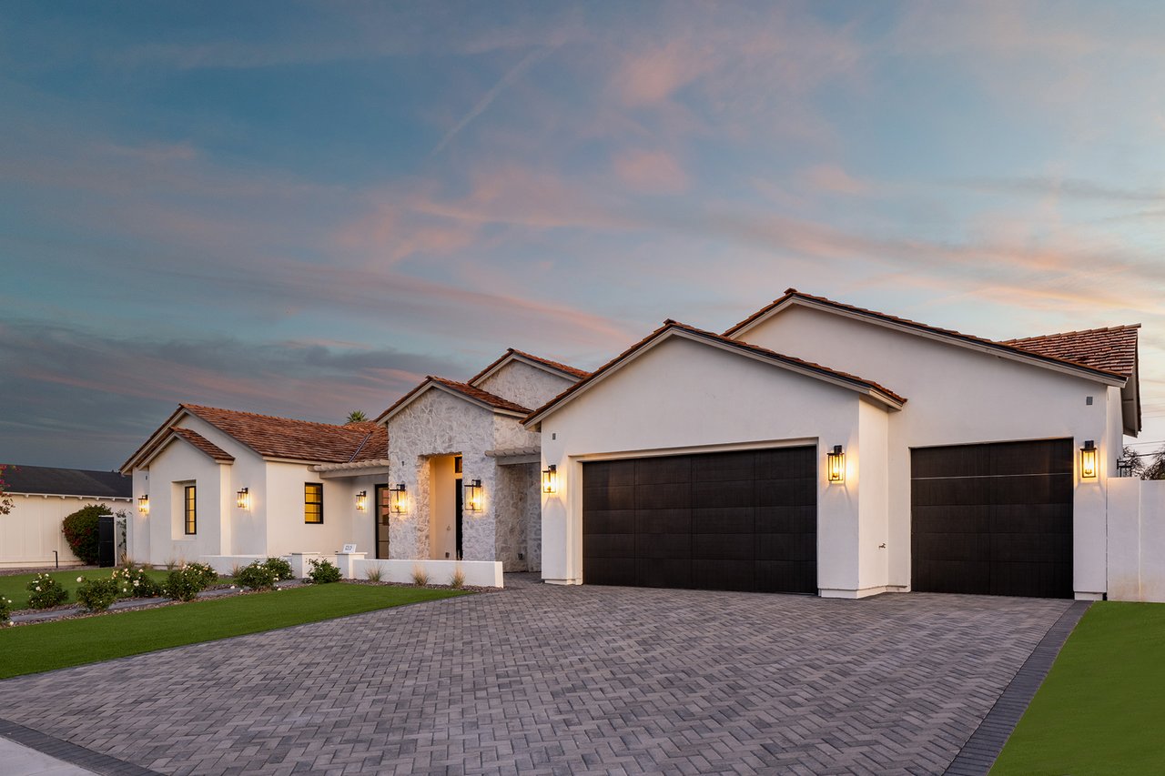 6312 E CALLE DEL PAISANO