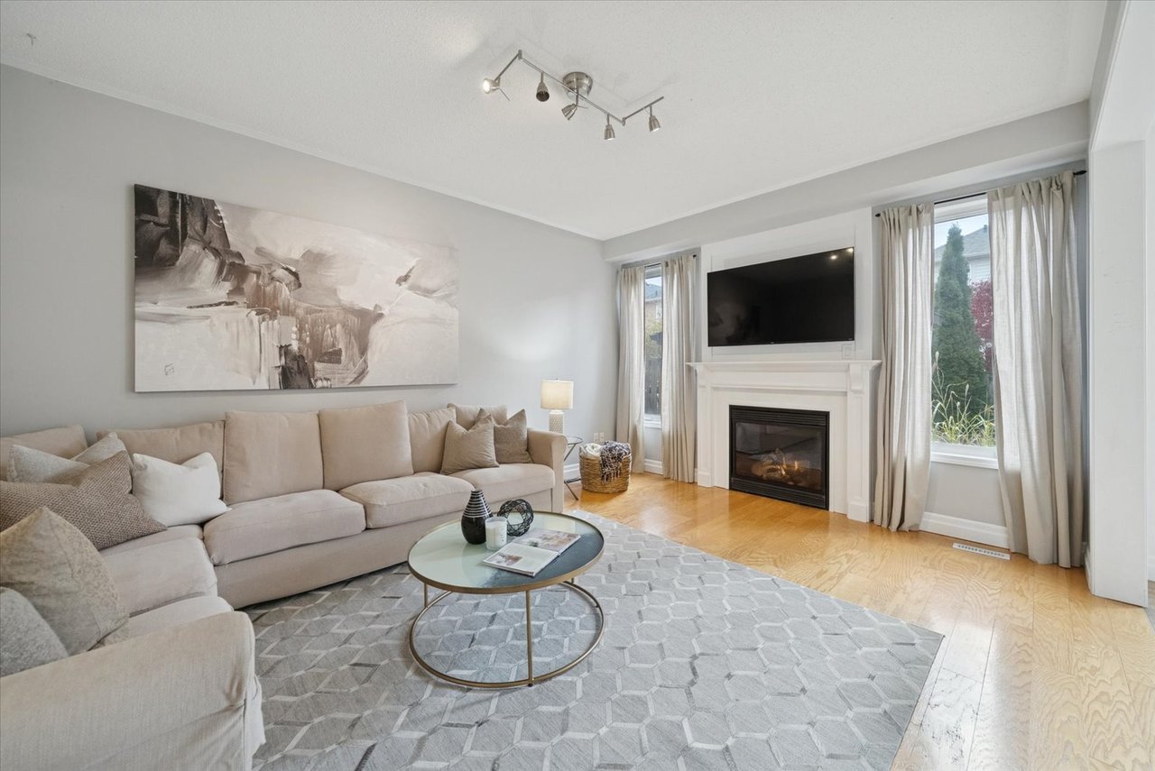 77 Fred Silvester rd