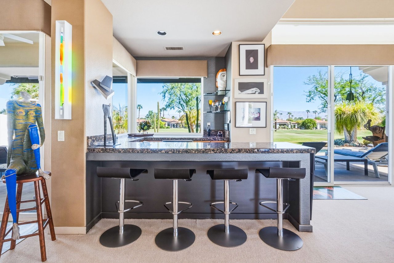 896 Mesa Grande